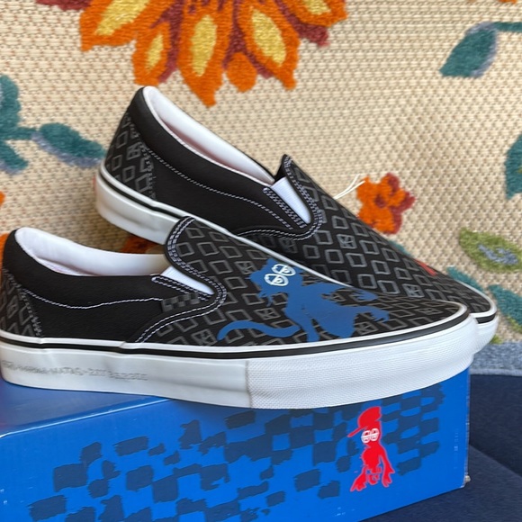 Vans Skate Slip On Krooked By Natas For Ray Men’s sneakers - Picture 6 of 16